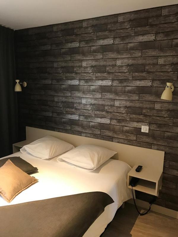 Hotel Du Lion D'Or 챠롤스 외부 사진