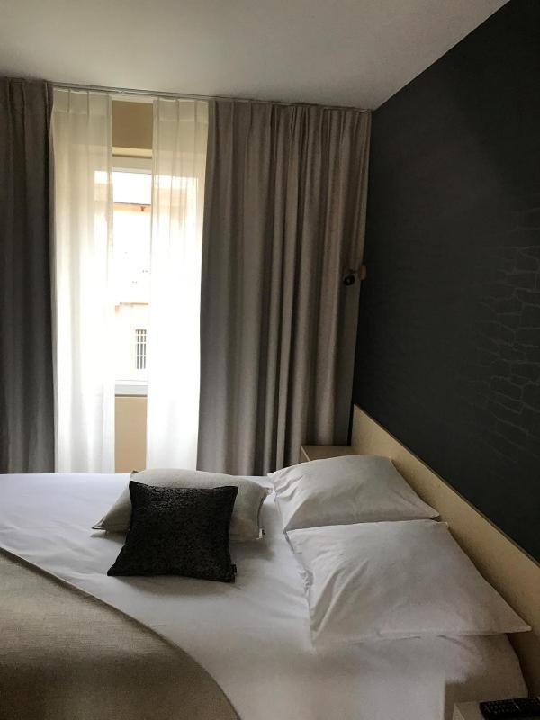 Hotel Du Lion D'Or 챠롤스 외부 사진
